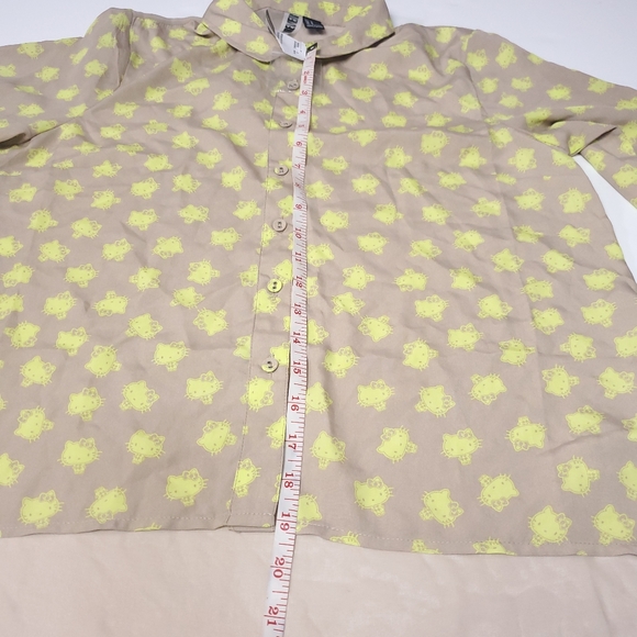 Forever 21 Hello Kitty Collab Button Down Shirt Y2K - Picture 8 of 9